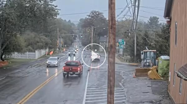 Live video from the intersection of 135 & Wood Street, looking west down Route 135.